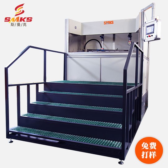 大型非标<a href='' target='_blank'><u>流体抛光机</u></a>
